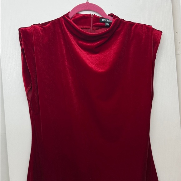 Steve Madden Padded Shoulder Red Velvet Dress - Picture 3 of 4